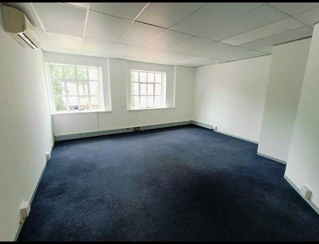 BUSINESS PROPERTY TO RENT IN BRYANSTON